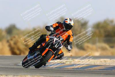 media/Jan-14-2024-SoCal Trackdays (Sun) [[2e55ec21a6]]/Turn 2 (1025am)/